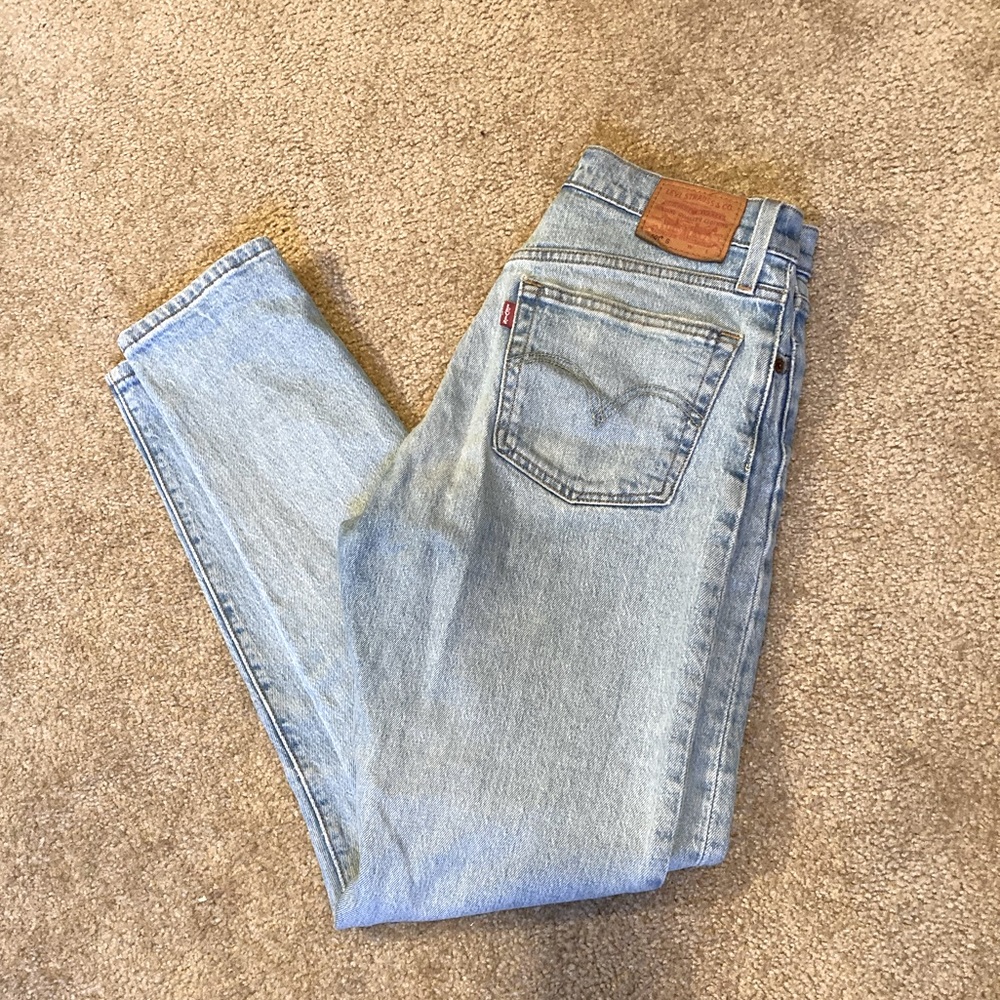 Levi’s Premium 501 S Skinny jeans, size 26, light wash.